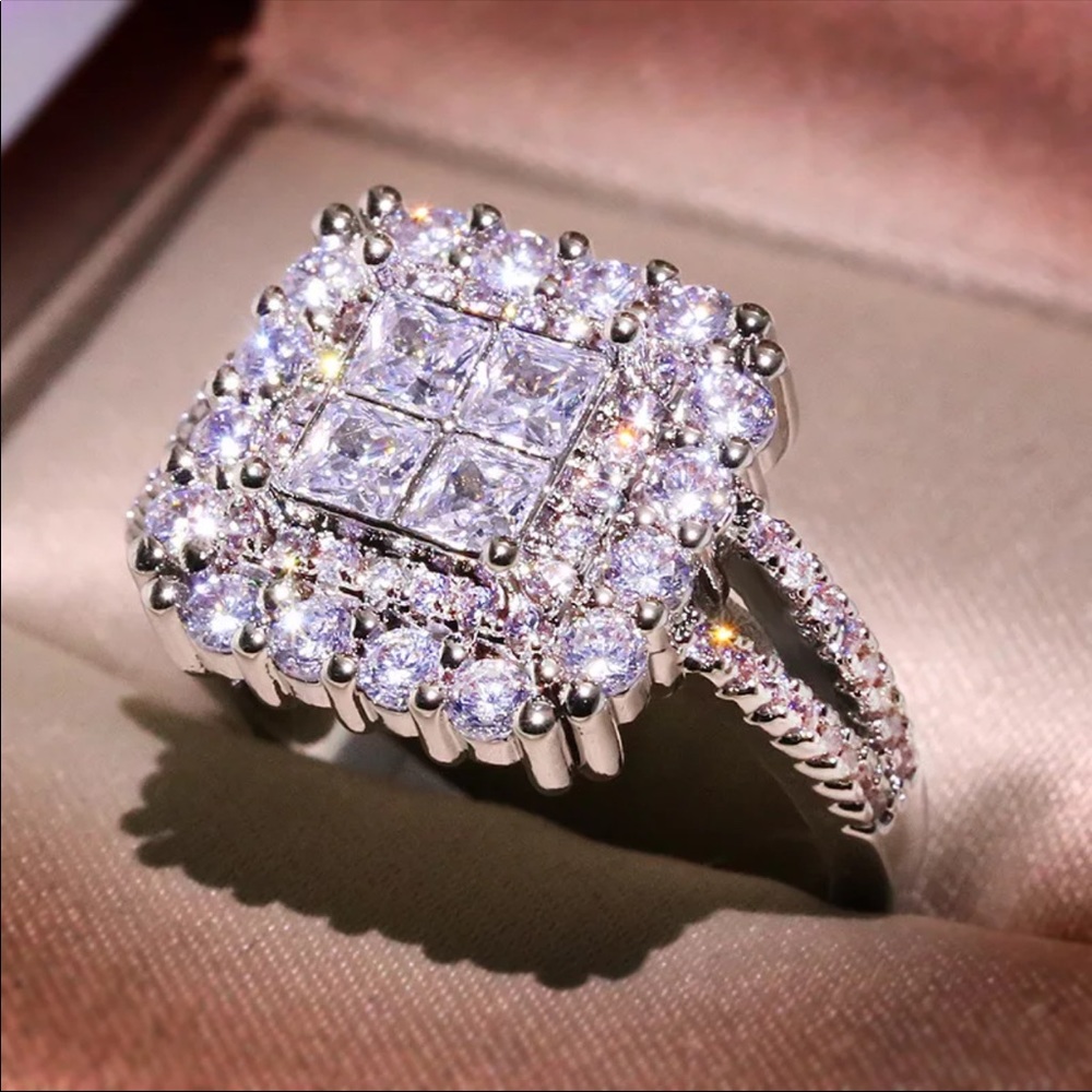 New Women’s 925 Silver Beautiful Square Diamond Ring - Picture 4 of 6